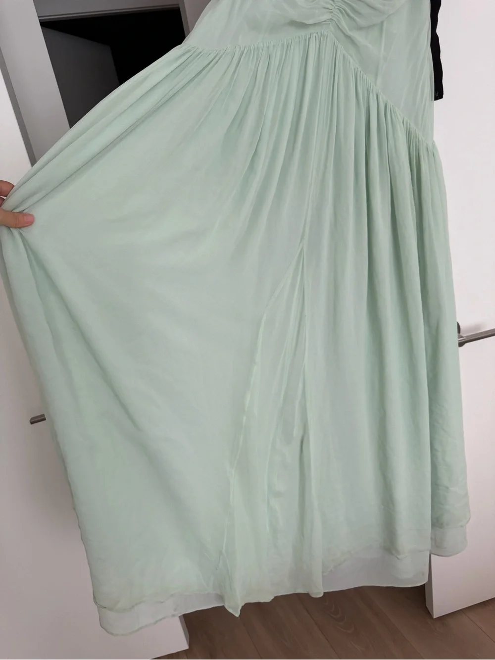 Helsa Siren Dress - Picture 3 of 8
